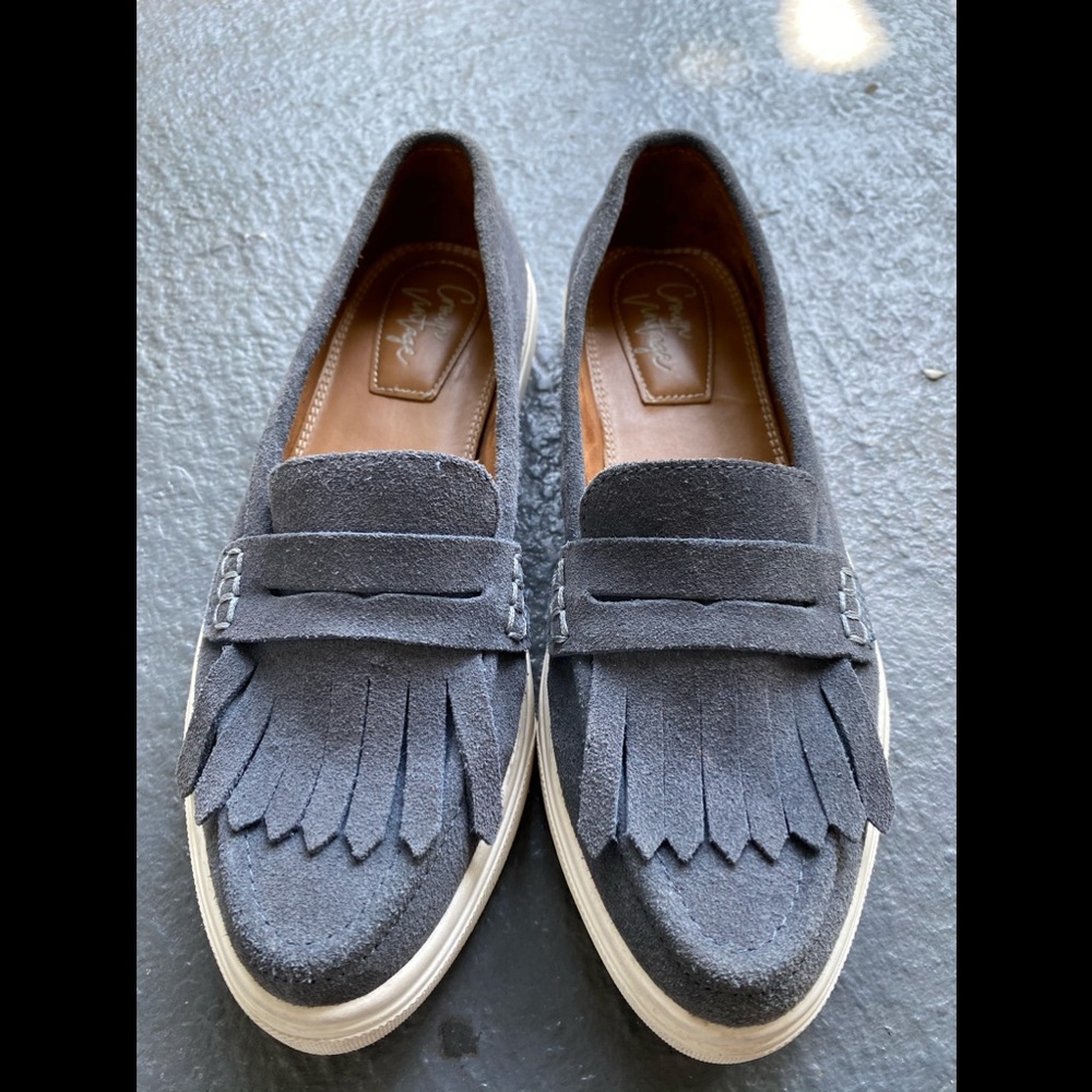 Crown Vintage Malila Fringe Keeper Loafer 6.5